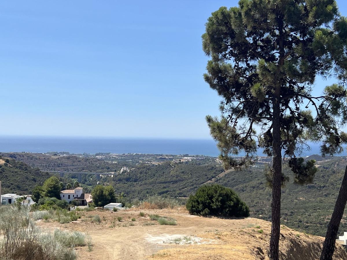Plot Residential in Benahavís