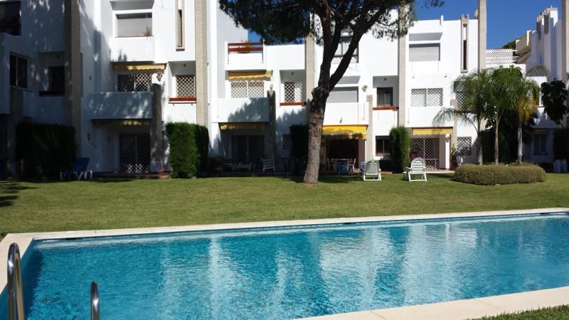 Townhouse Terraced in Nueva Andaluc&iacute;a