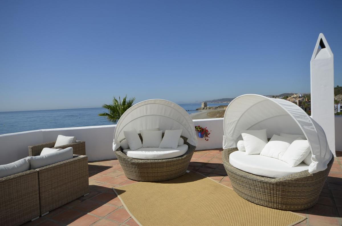 Apartment Penthouse in Casares Playa