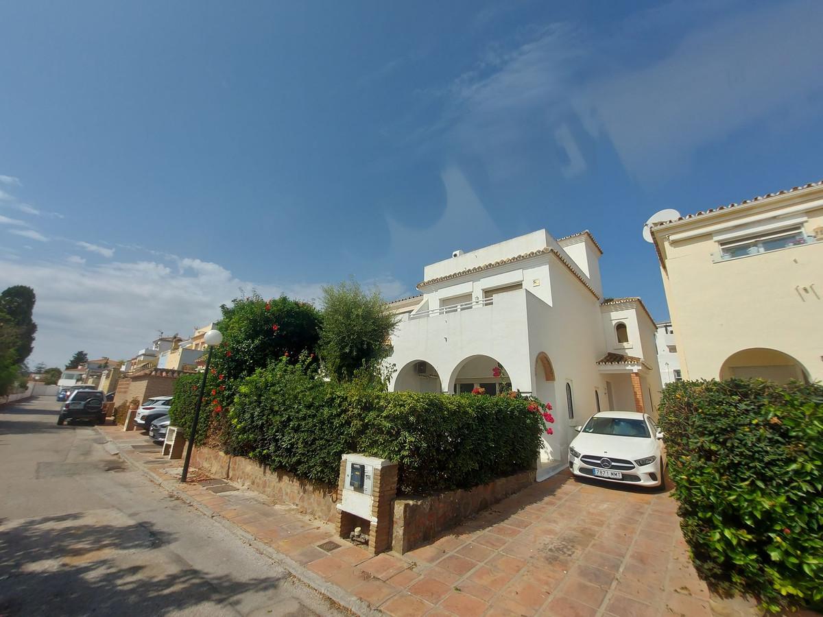 Townhouse Terraced in La Duquesa