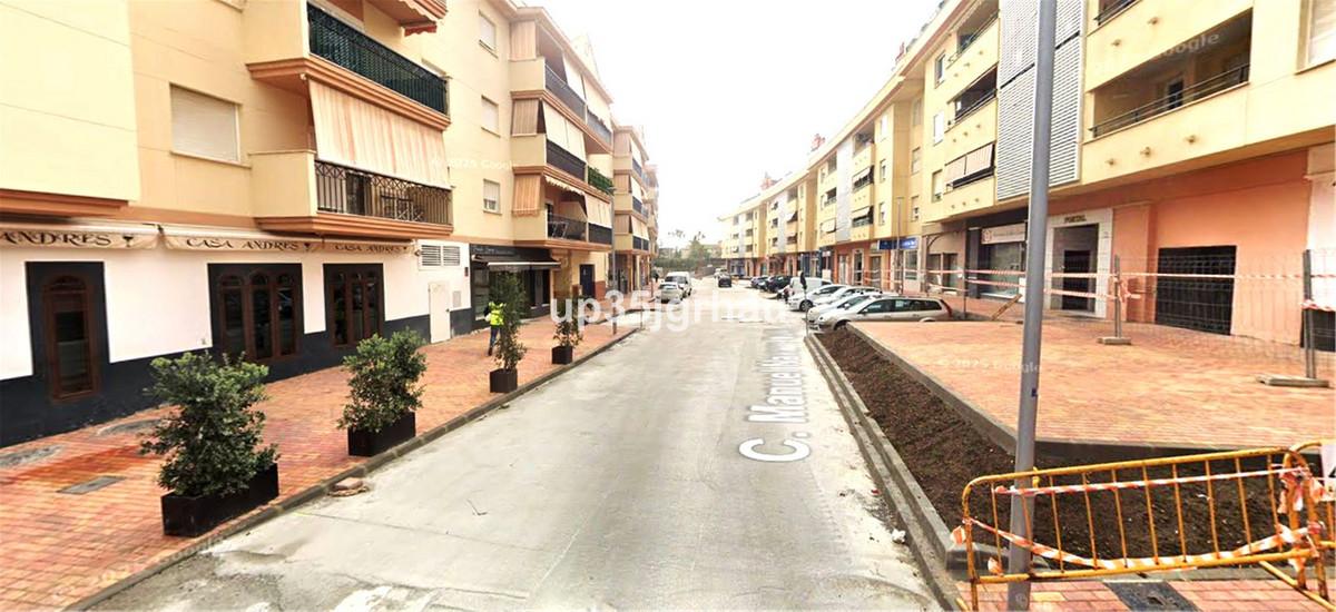 Commercial Commercial Premises in Estepona