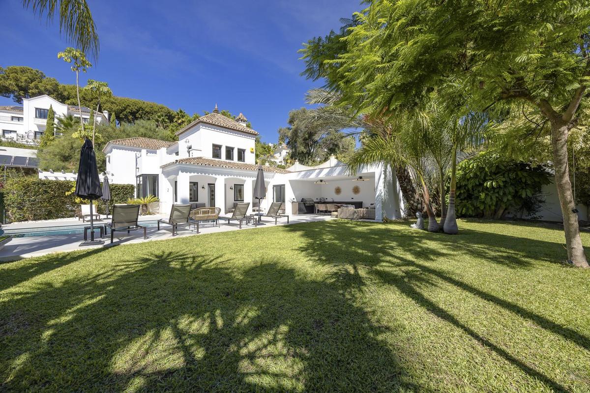 Villa Detached in Benahav&iacute;s