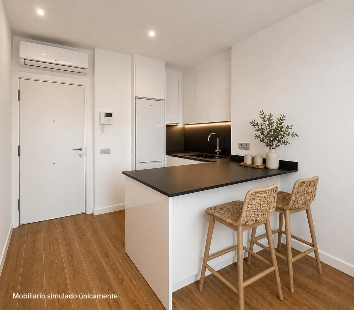 Apartment Middle Floor in M&aacute;laga Centro