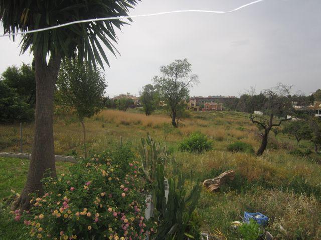 Plot Land in Valle del Sol