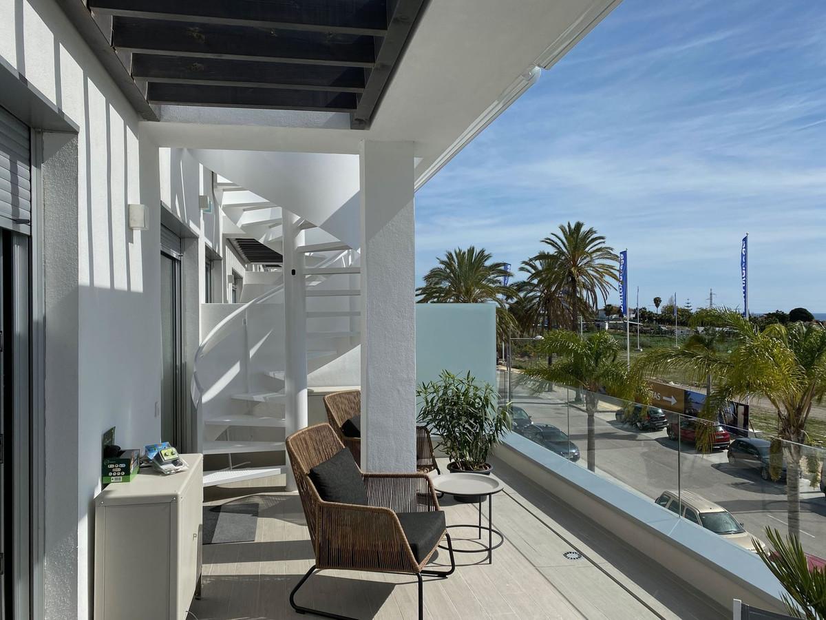 Apartment Penthouse in Estepona