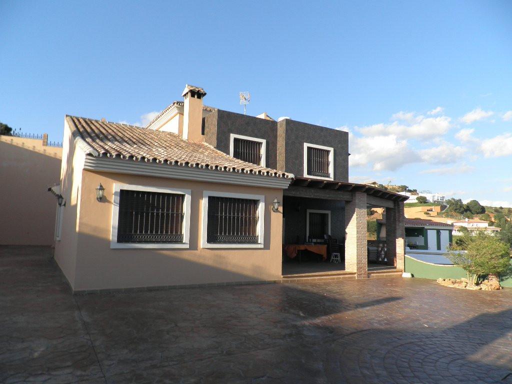 Villa Detached in Estepona