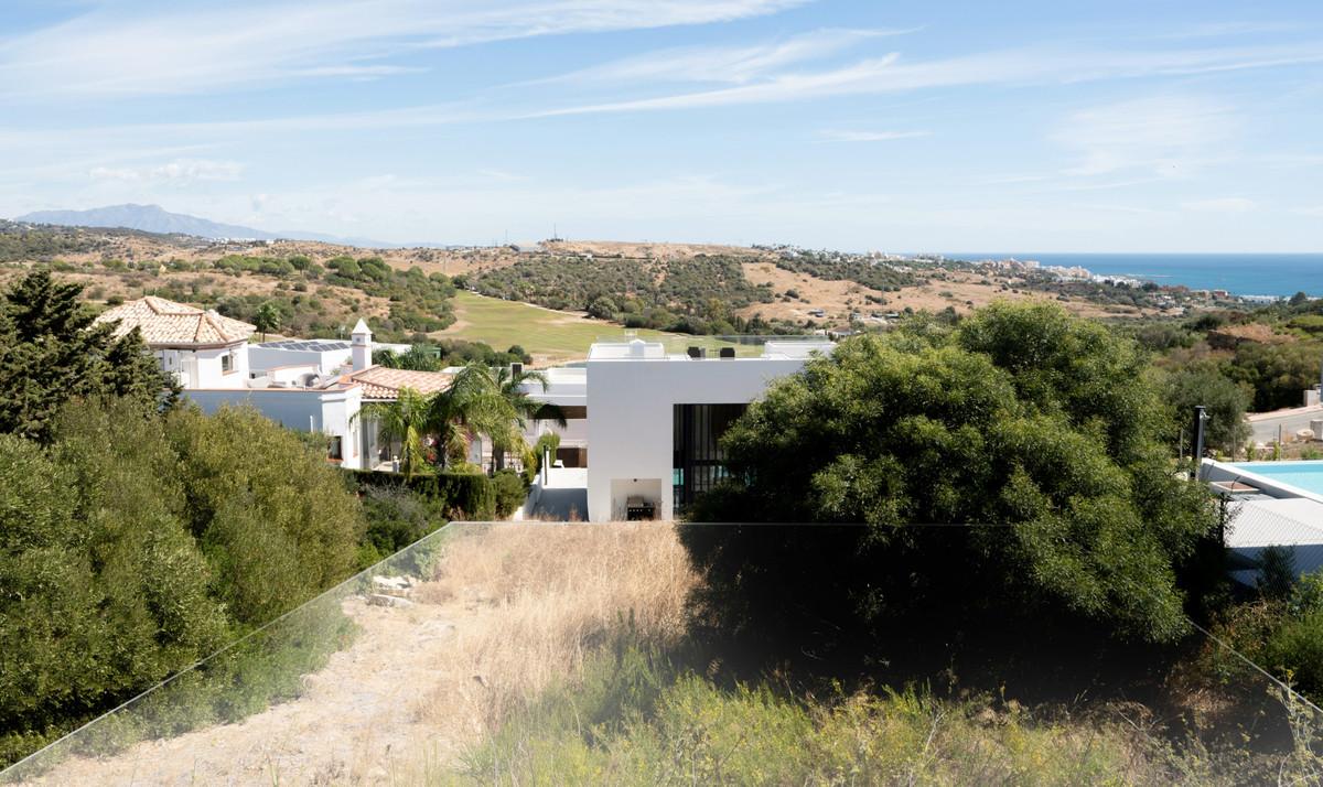 Plot Residential in Estepona