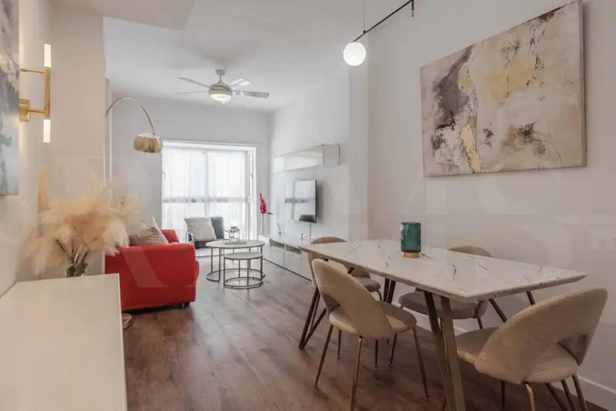 Apartment Middle Floor in M&aacute;laga Centro