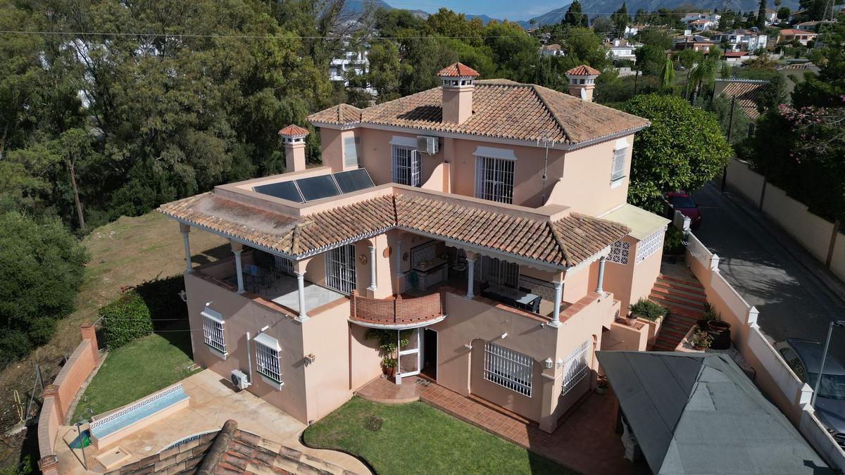 Villa Detached in San Pedro de Alc&aacute;ntara