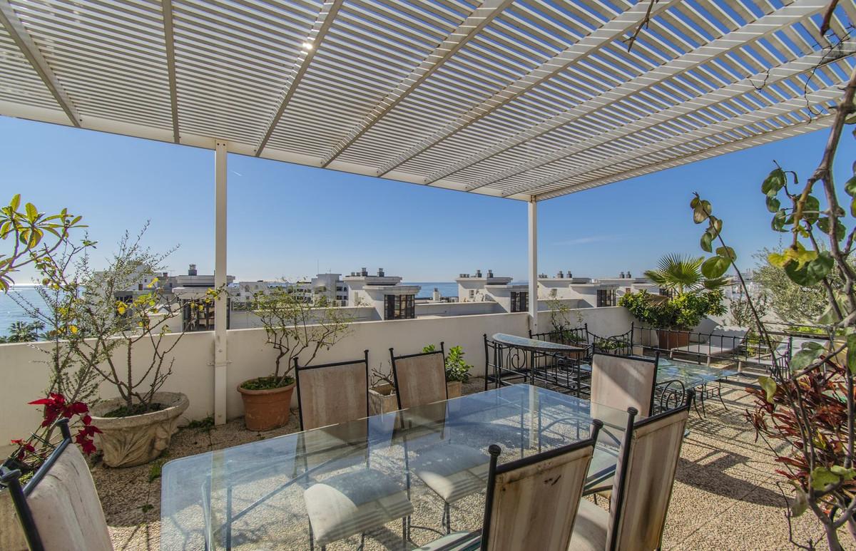 Apartment Penthouse in Marbella