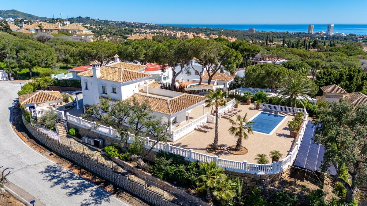 Villa Detached in Elviria