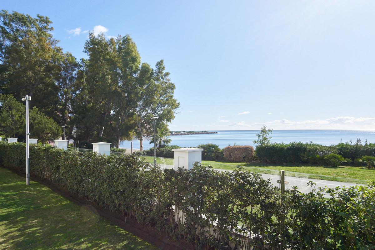Apartment Ground Floor in Estepona