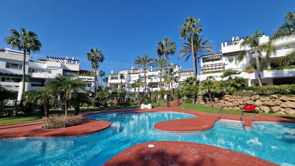 Apartment Penthouse in Puerto Banús