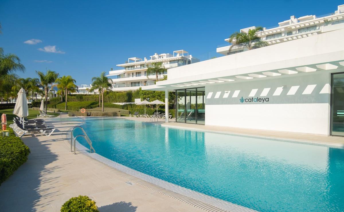 Apartment Middle Floor in Estepona