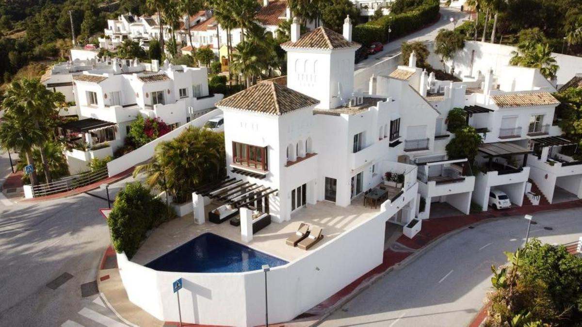 Townhouse Terraced in Istán