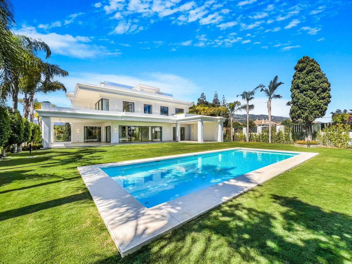 Villa Detached in The Golden Mile