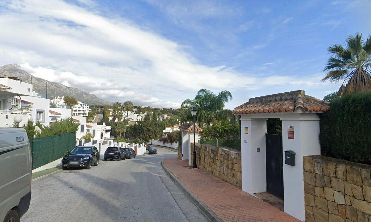 Villa Detached in Nueva Andalucía