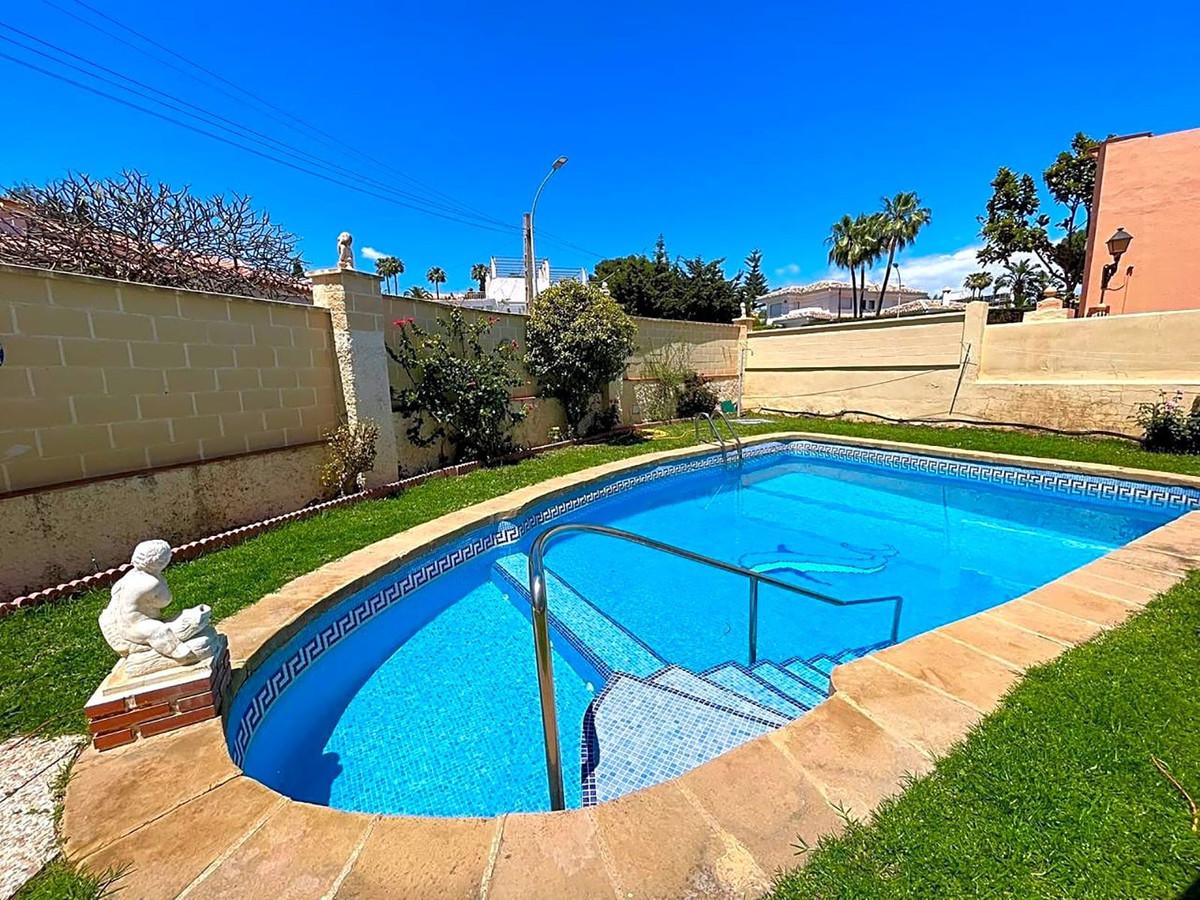 Villa Detached in Benalmadena Costa