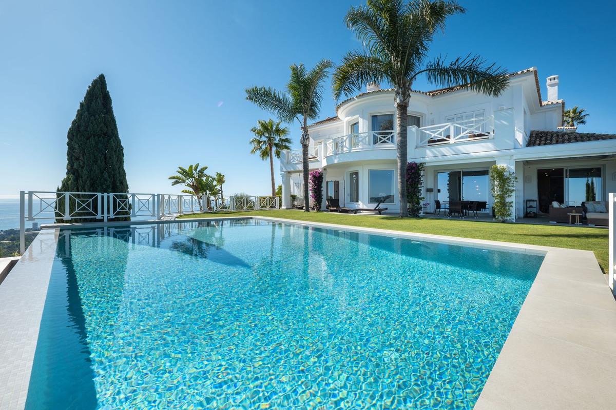 Villa Detached in Marbella