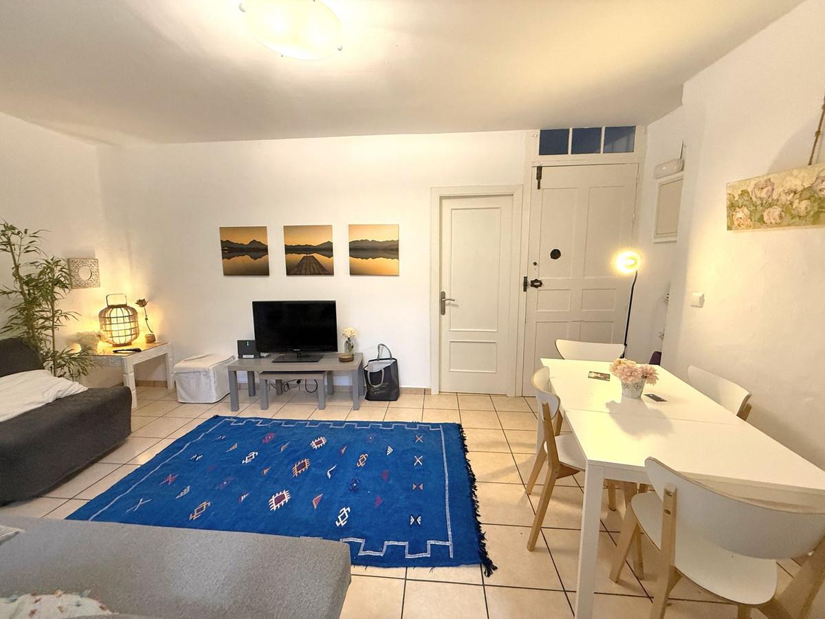 Apartment Penthouse in Estepona