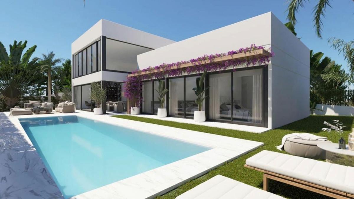 Villa Detached in Estepona