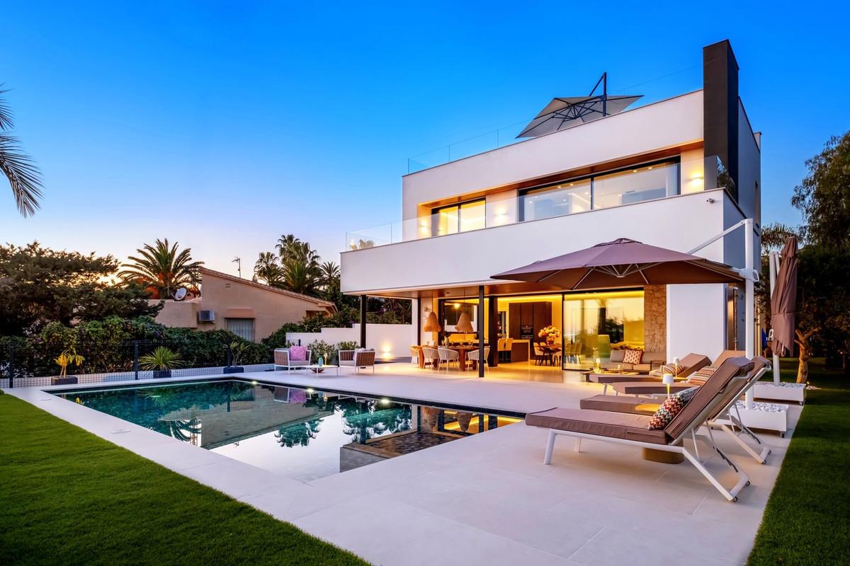 Villa Detached in Marbesa
