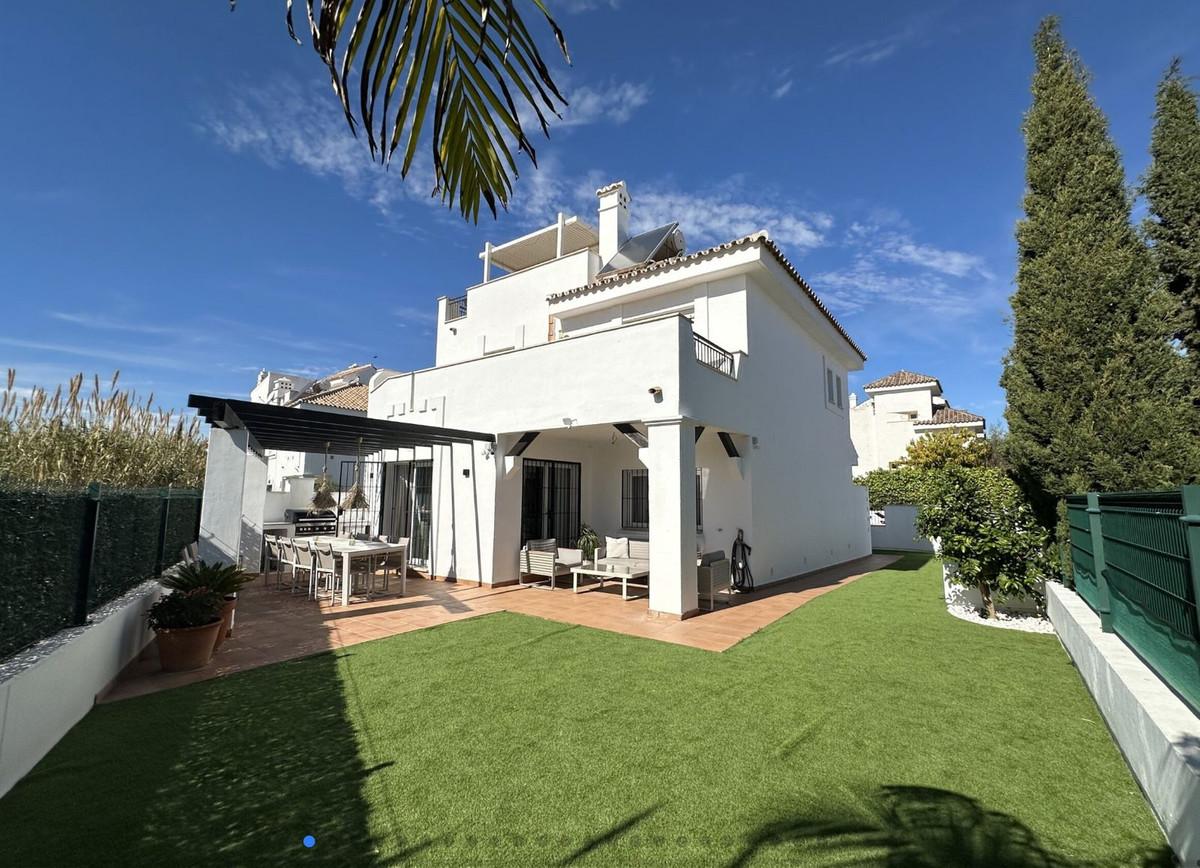 Villa Detached in Nueva Andalucía