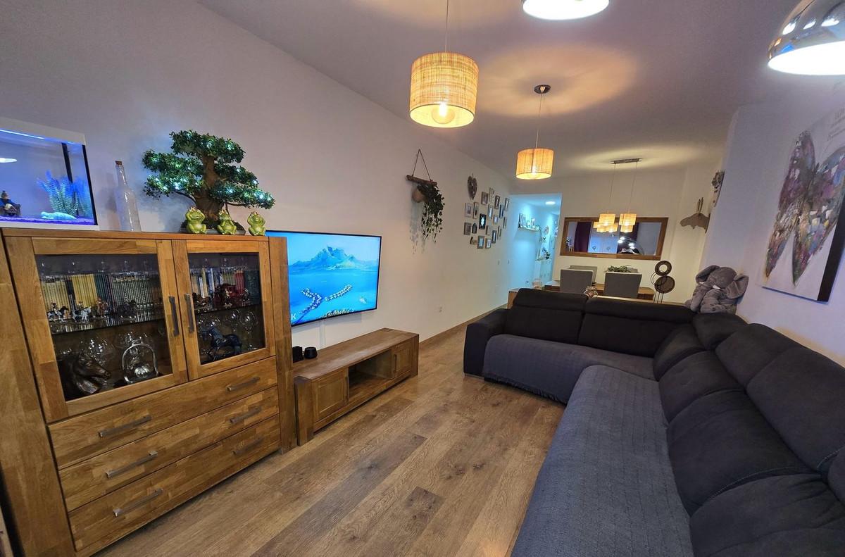 Apartment Middle Floor in Las Lagunas