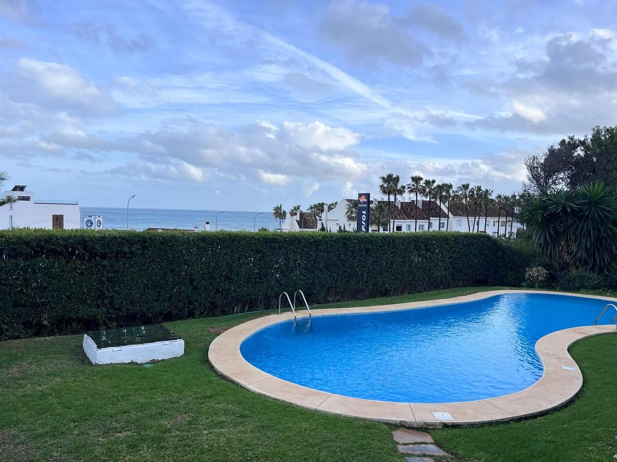Apartment Ground Floor in Estepona