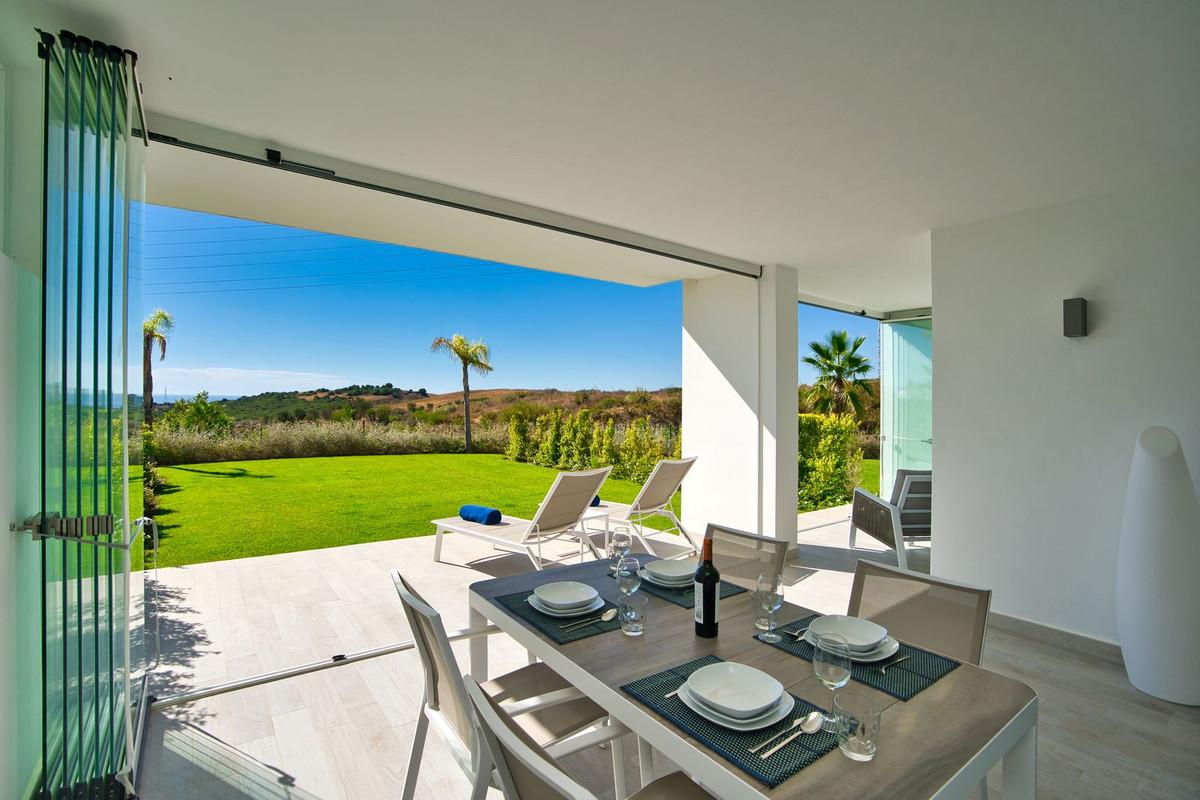 Apartment Ground Floor in Estepona