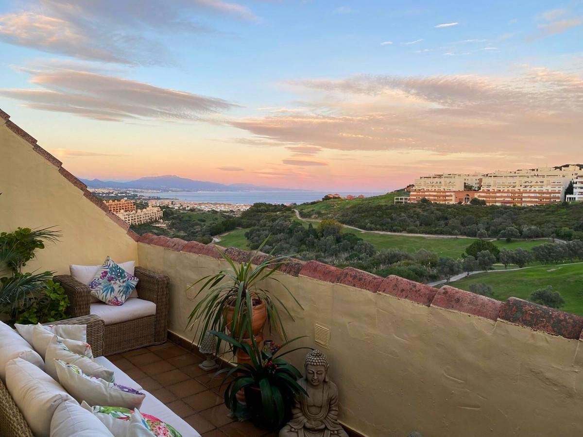Apartment Penthouse in La Duquesa