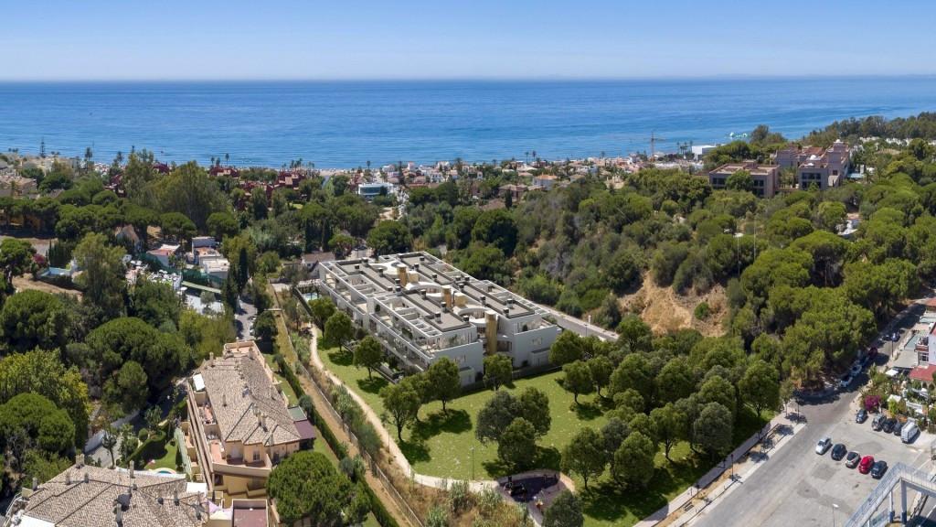 Apartment Penthouse in Elviria