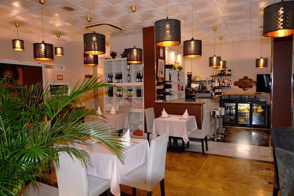 Commercial Restaurant in Aloha