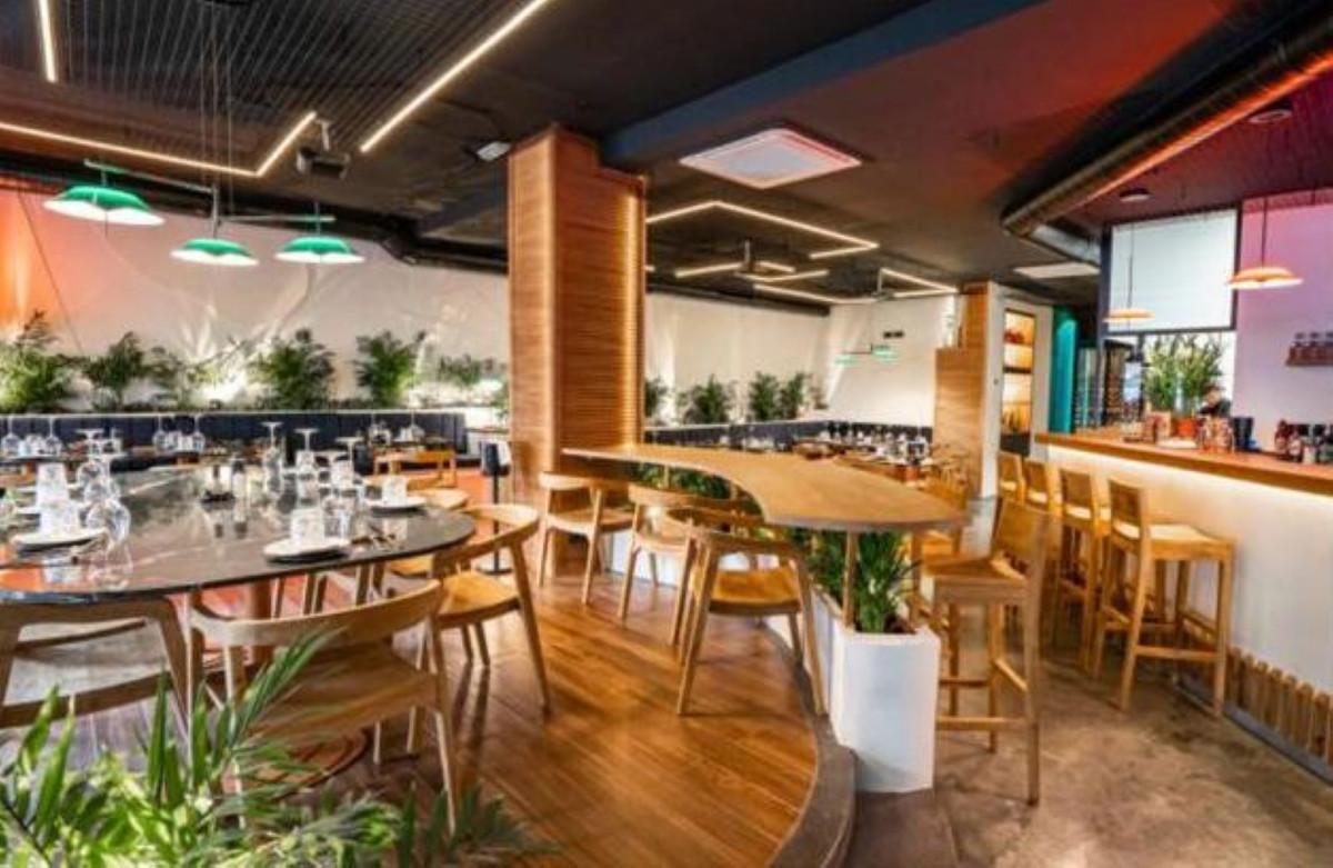 Commercial Restaurant in San Pedro de Alc&aacute;ntara