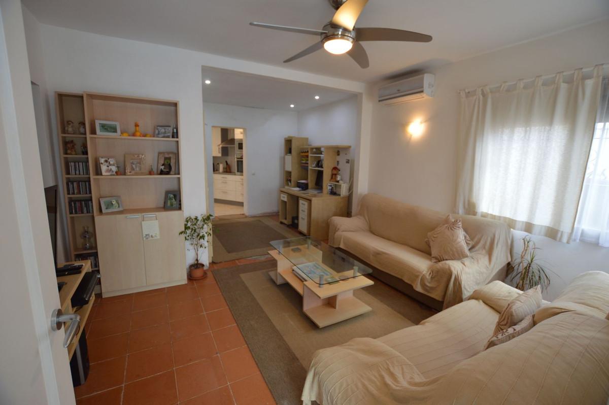 Villa Detached in Los Boliches