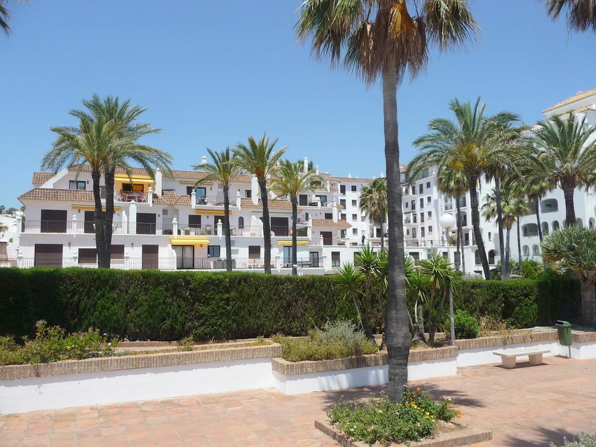 Apartment Duplex in La Duquesa