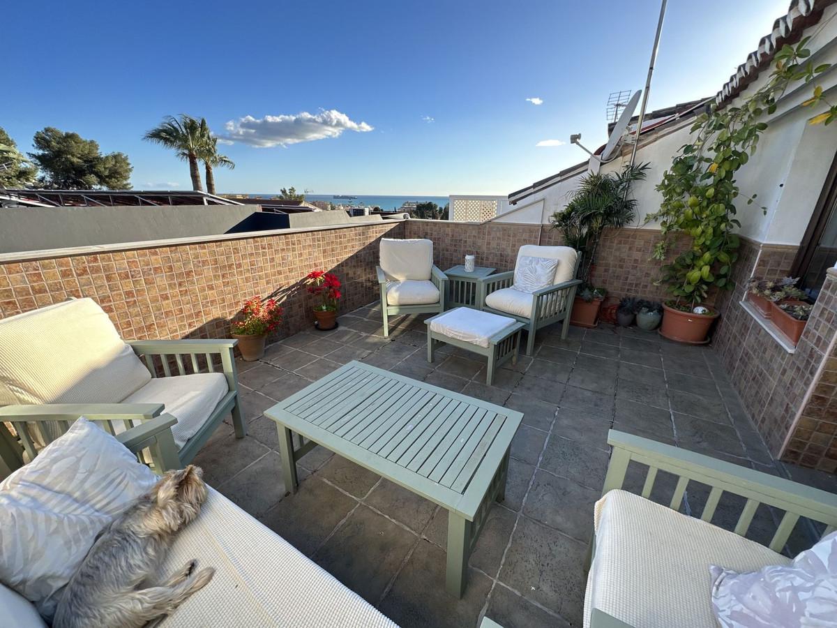 Townhouse Semi Detached in Málaga Este