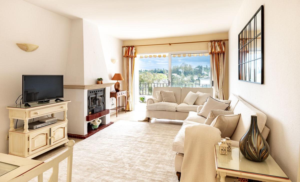 Apartment Penthouse in El Paraiso