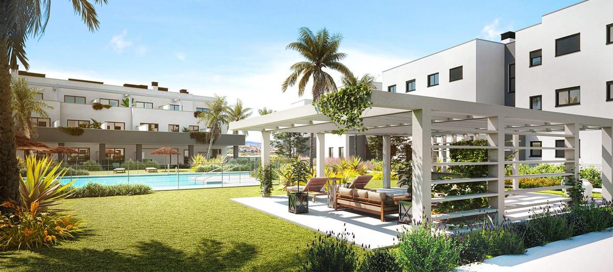 Apartment Middle Floor in Estepona