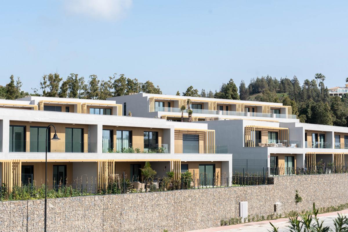 Townhouse Terraced in El Chaparral