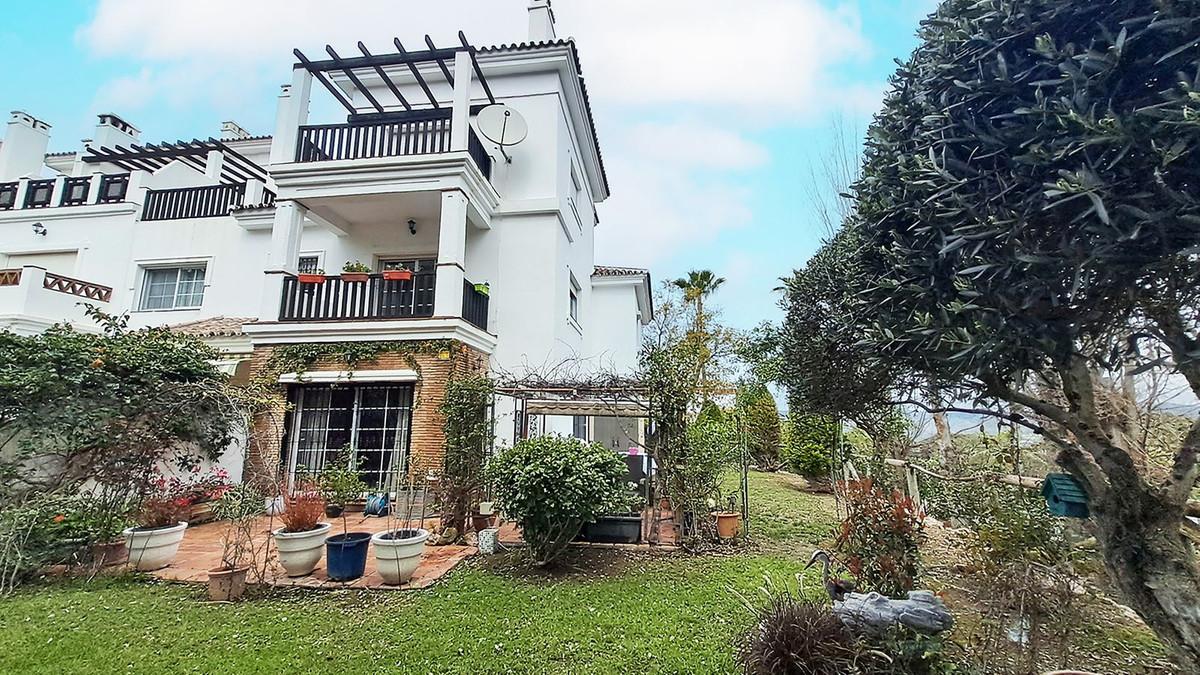 Villa Semi Detached in Alhaurín de la Torre