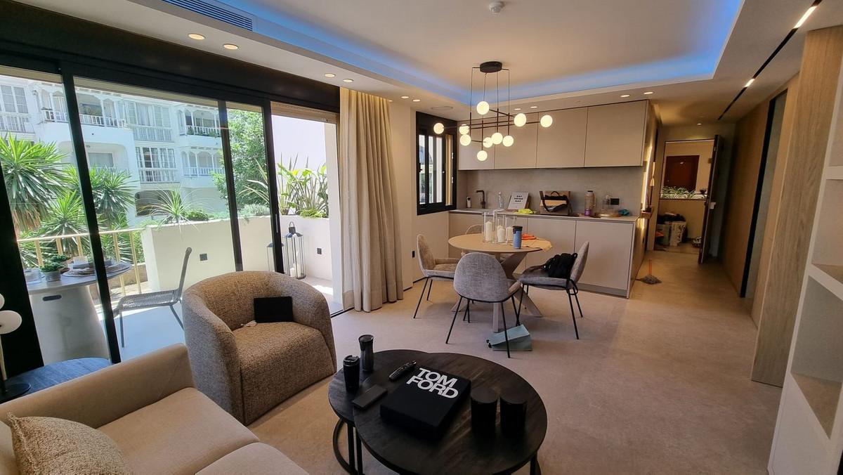 Apartment Middle Floor in Nueva Andalucía