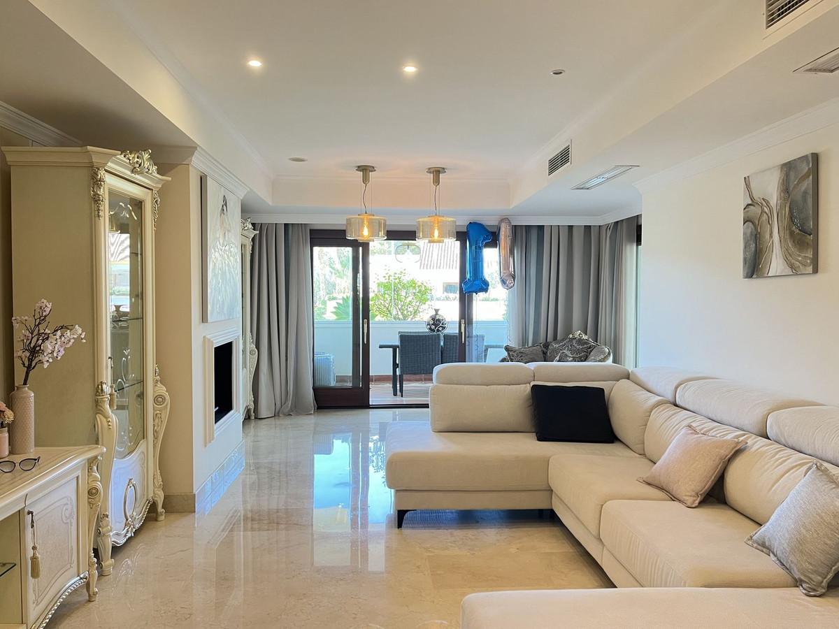Apartment Middle Floor in Marbella