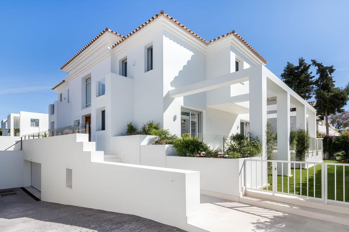 Villa Detached in Cortijo Blanco