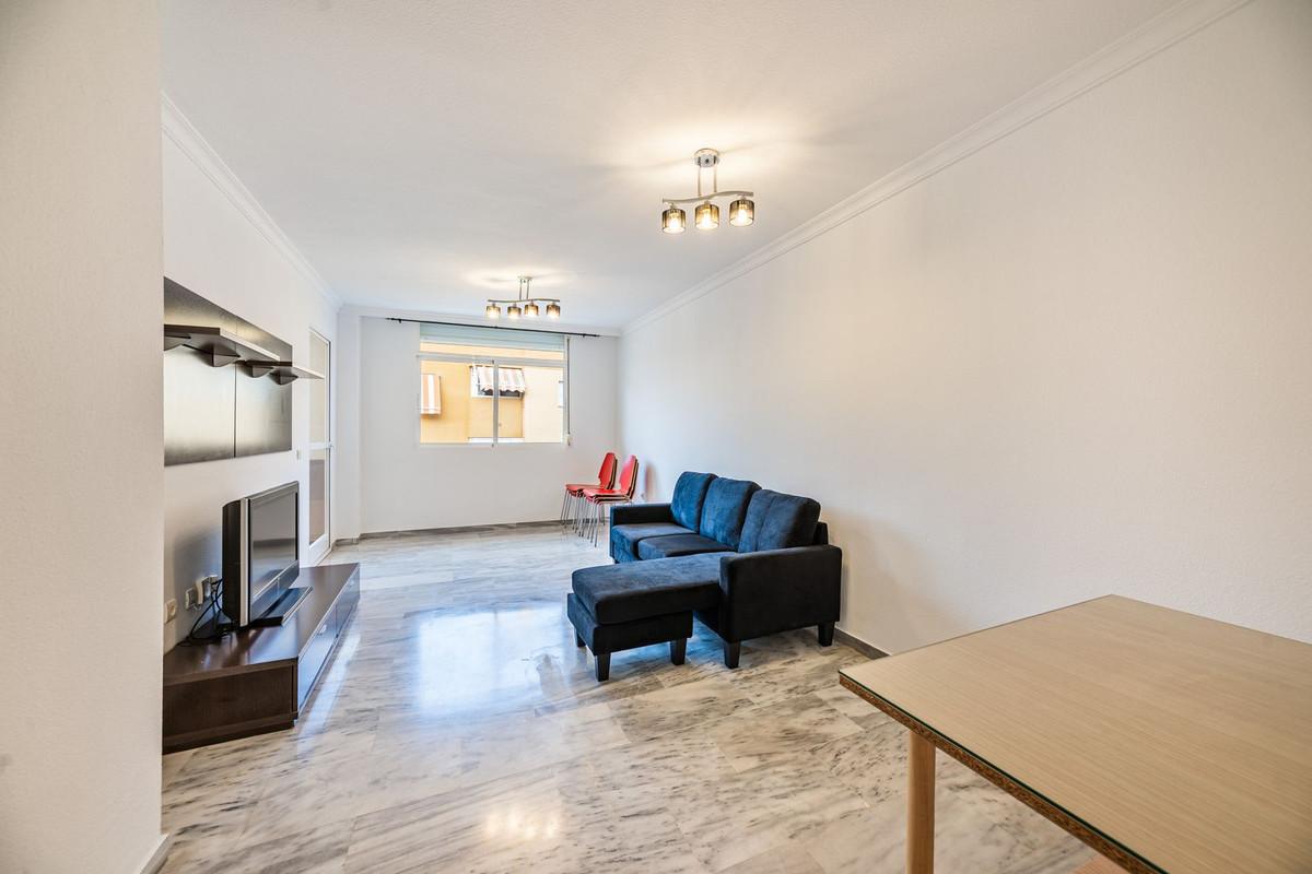Apartment Middle Floor in Las Lagunas