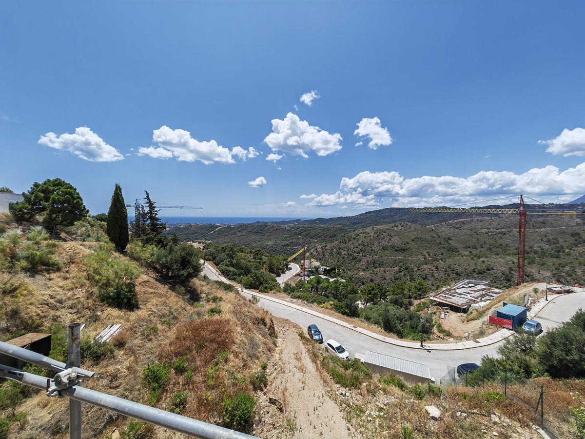 Plot Land in Benahav&iacute;s