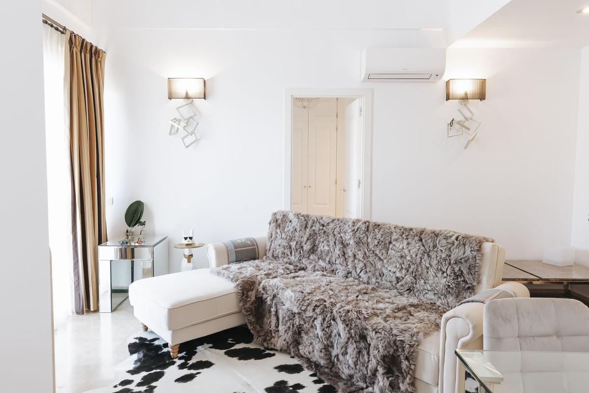 Apartment Penthouse in Manilva