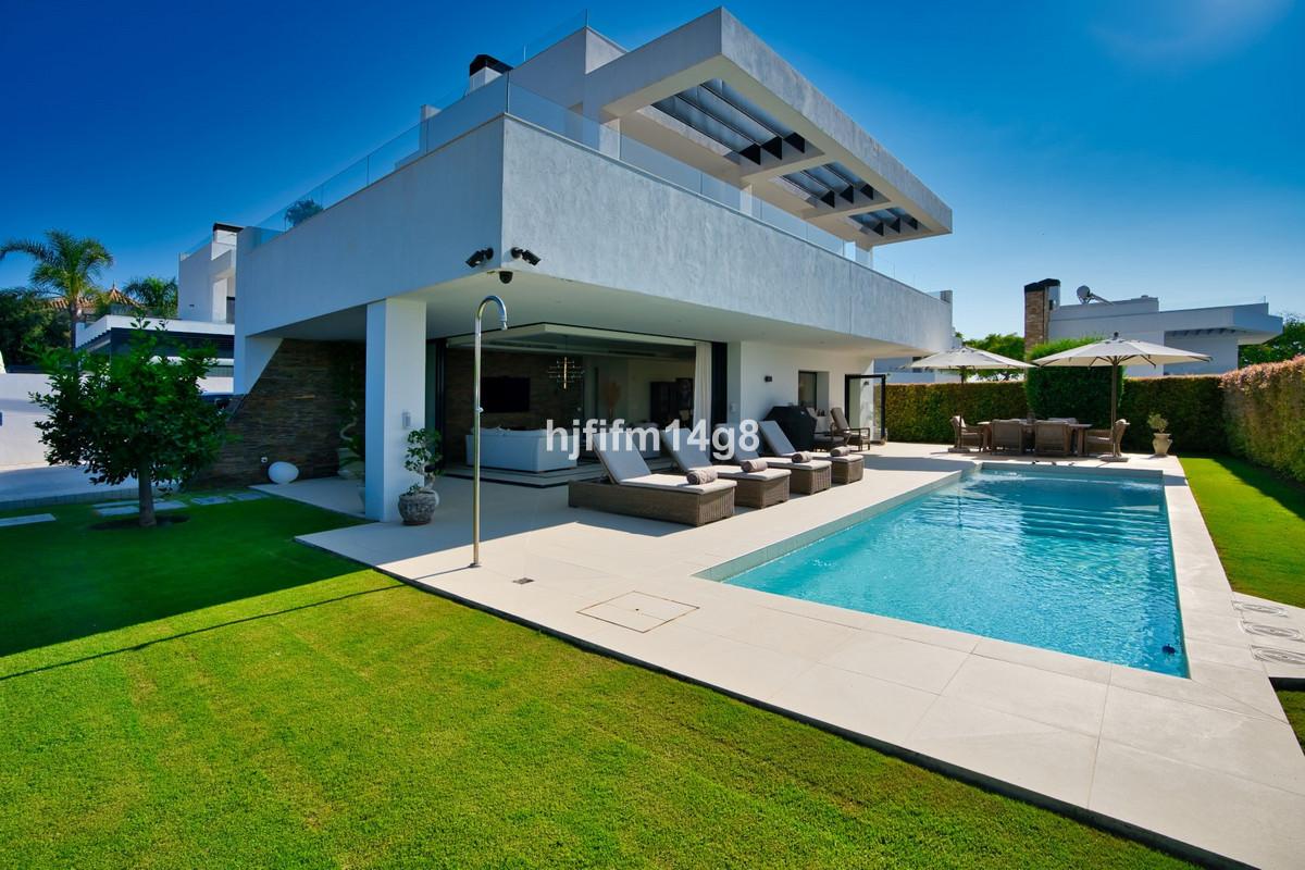 Villa Detached in San Pedro de Alcántara