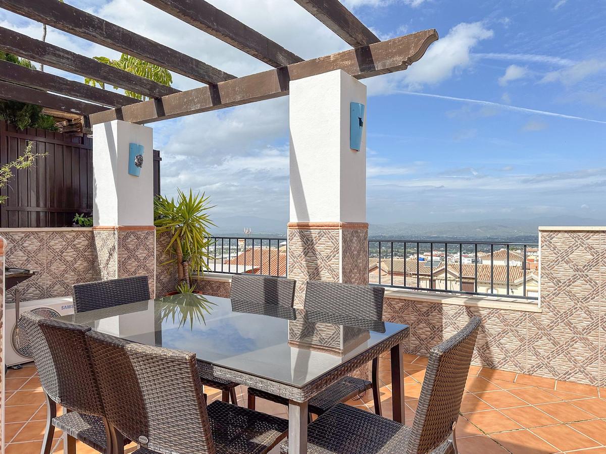 Apartment Penthouse in Alhaurín el Grande