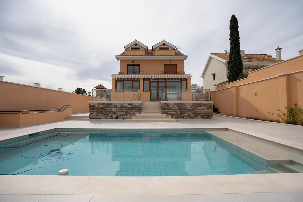 Villa Detached in Benalmadena Costa